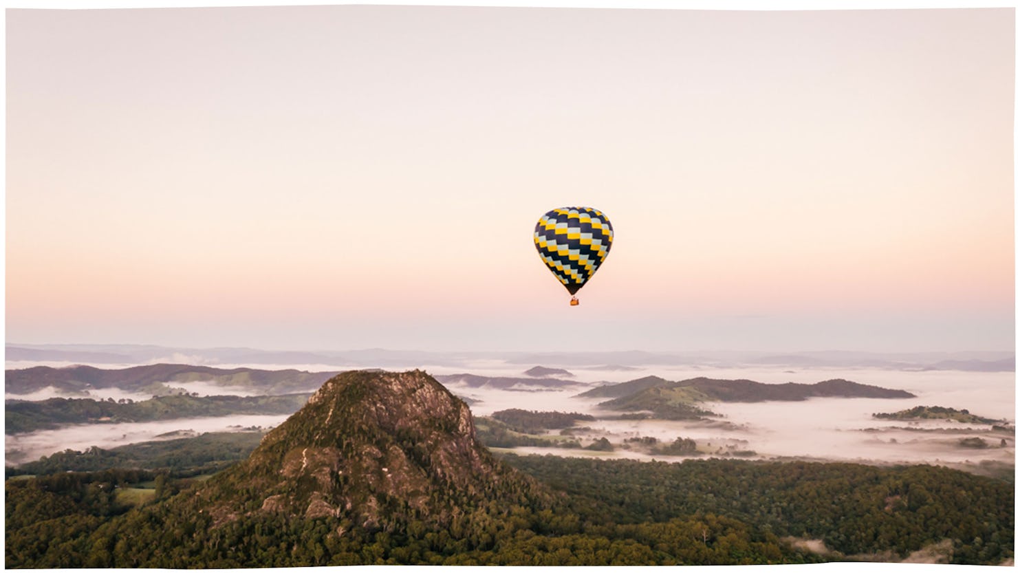 Hot air ballooning over Glass House Mountains with Sunshine Coast Ballooning